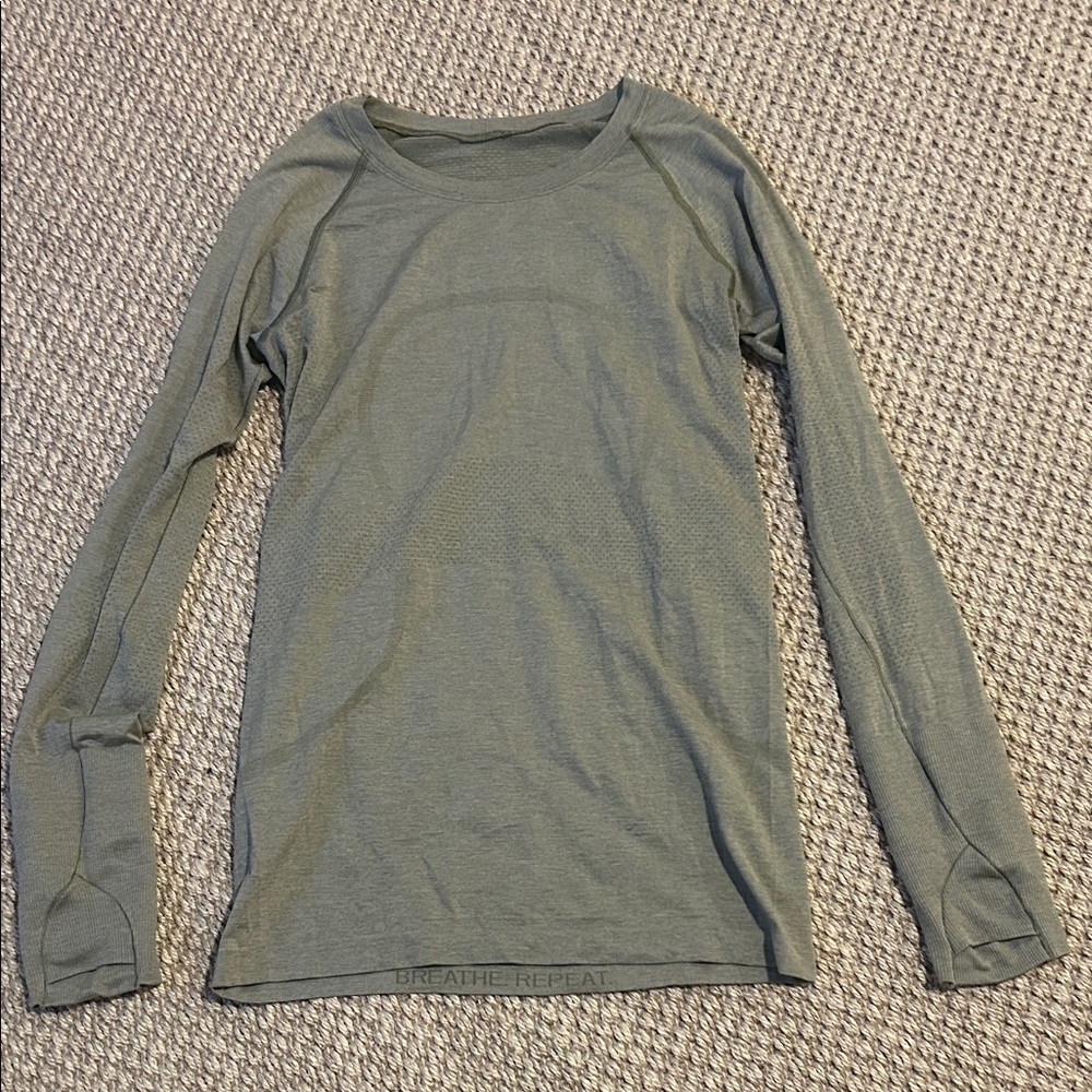 Lululemon Long Sleeve Green Top